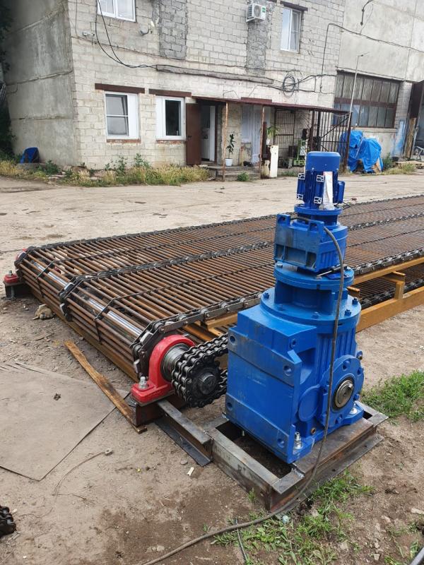 Конвейер пластинчатый ПЛ-2000/35000 для перемещения горячих заготовок